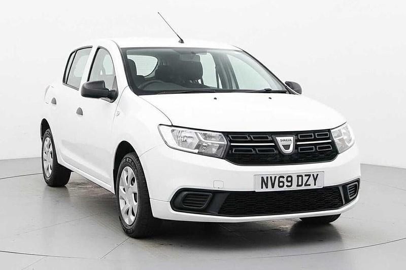 Used Dacia Sandero Essentiel 2020 White Hatchback