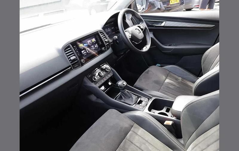 Used Skoda Karoq SE L 150 HP (110 kW) 2023 Graphite grey metallic SUV