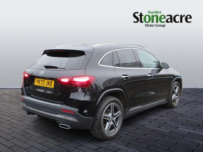 Used Mercedes GLA200 Executive 163 HP (119 kW) 2024 Black SUV