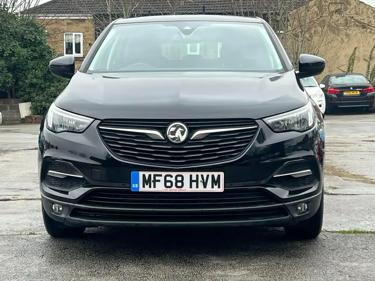 Used Vauxhall Grandland X 2018 Black SUV