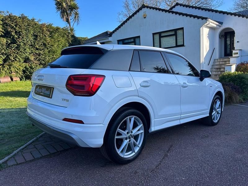 Used Audi Q2 S-Line 150 HP (110 kW) 2017 White SUV