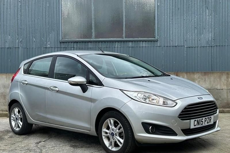Used Ford Fiesta Zetec 100 HP (73 kW) 2015