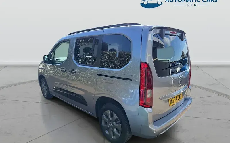Used Vauxhall Combo Ultimate 100 kW (136 HP) 2026 MPV
