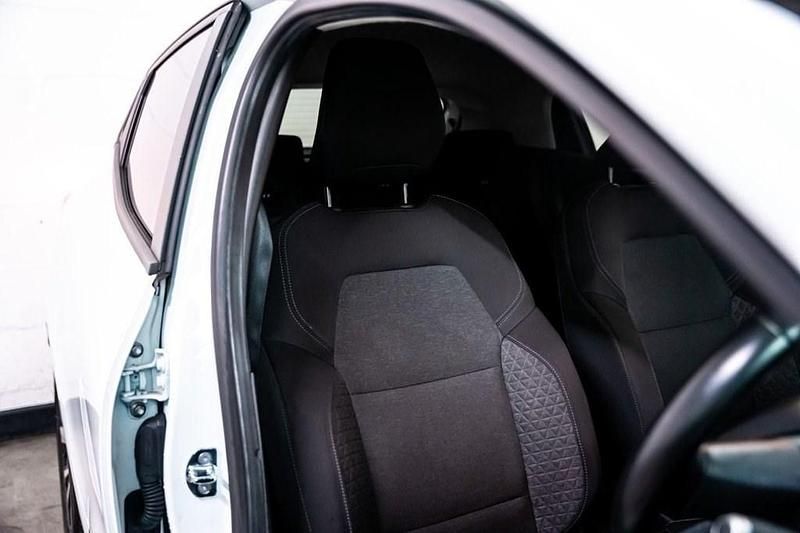 Usado Renault Clio V Iconic 85 CV (62 kW) 2021 Blanco Utilitario