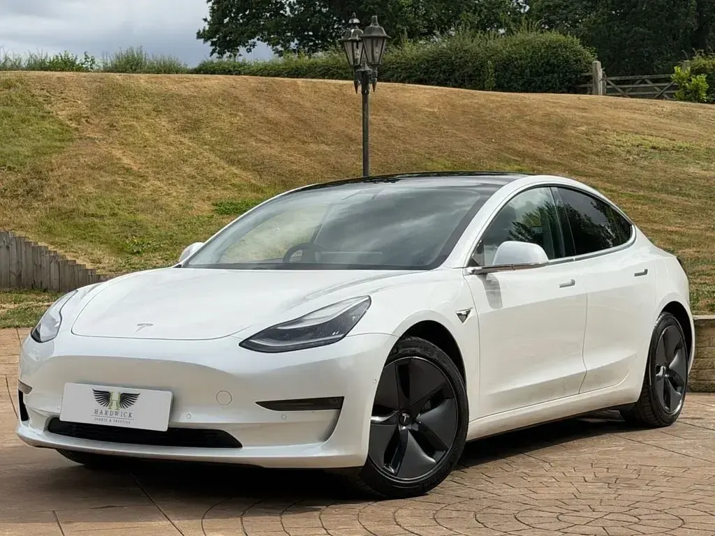 Used Tesla Model 3 Long Range AWD 366 kW (498 HP) 2020 White Sedan