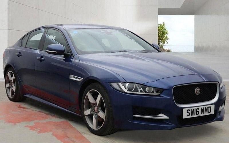 Used Jaguar XE R-Sport 179 HP (131 kW) 2019 Sedan