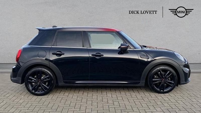 Used Mini Cooper Hatch 134 HP (98 kW) 2023 Black Hatchback