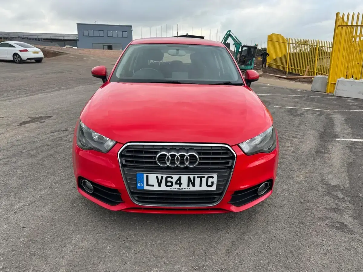 Used Audi A1 Sportback Sport 122 HP (89 kW) 2014 Red Hatchback