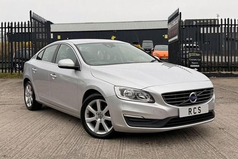 Used Volvo S60 SE 190 HP (139 kW) 2018 Silver Sedan