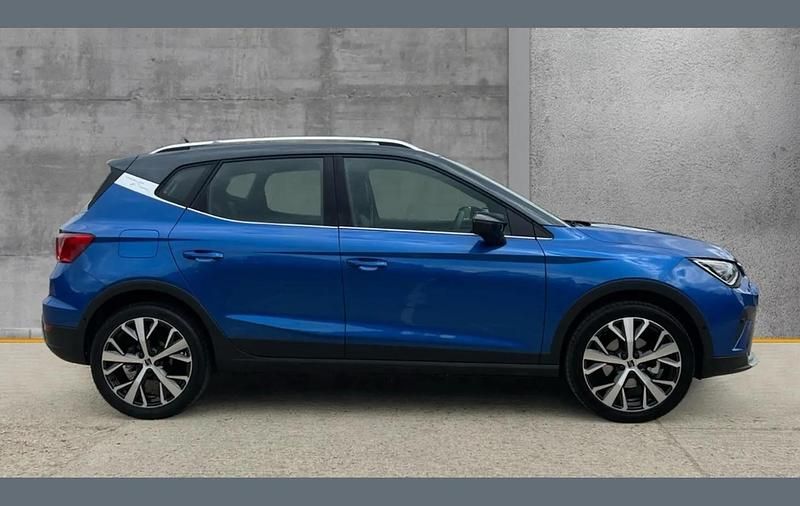 Used Seat Arona Xperience Lux 115 HP (84 kW) 2024 Blue  SUV