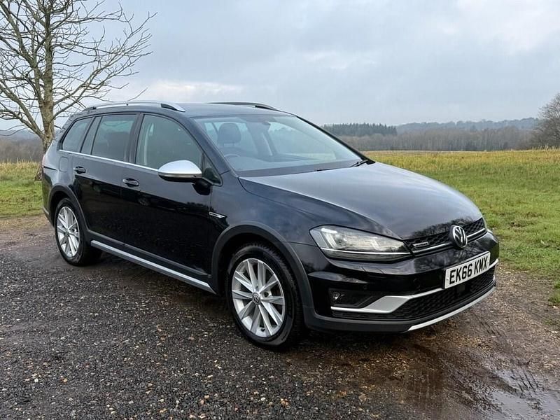 Black Used 2016 VW Golf VII Estate | £9,895 (Fair price) - Image 1/4