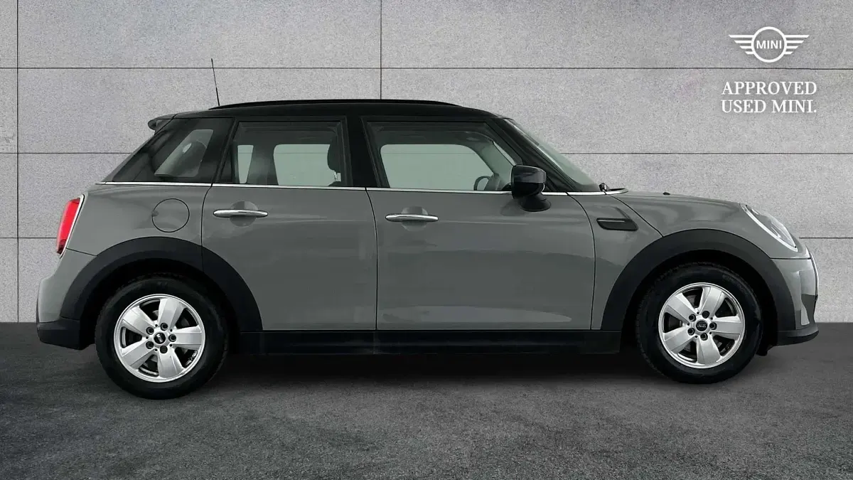 Used Mini Cooper Classic 134 HP (98 kW) 2022 Grey Hatchback