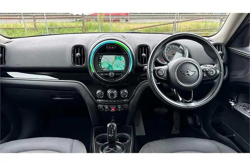 Used Mini Cooper Countryman 136 HP (100 kW) 2018 Silver SUV