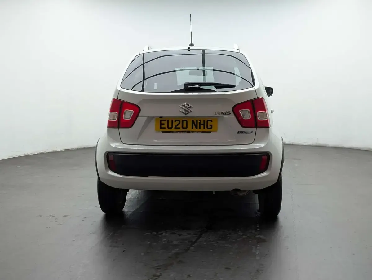 Used Suzuki Ignis SZ-T 90 HP (66 kW) 2020 White SUV