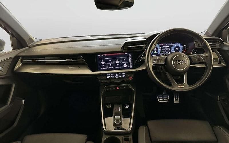 Used Audi A3 Sportback e-tron S-Line 204 HP (150 kW) 2025 Hatchback