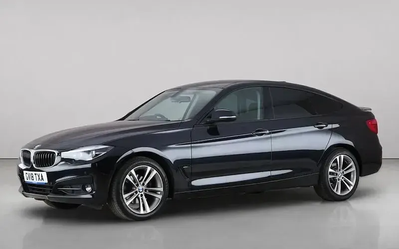 Used BMW 320 Sport Line 190 HP (139 kW) 2018 Black Hatchback
