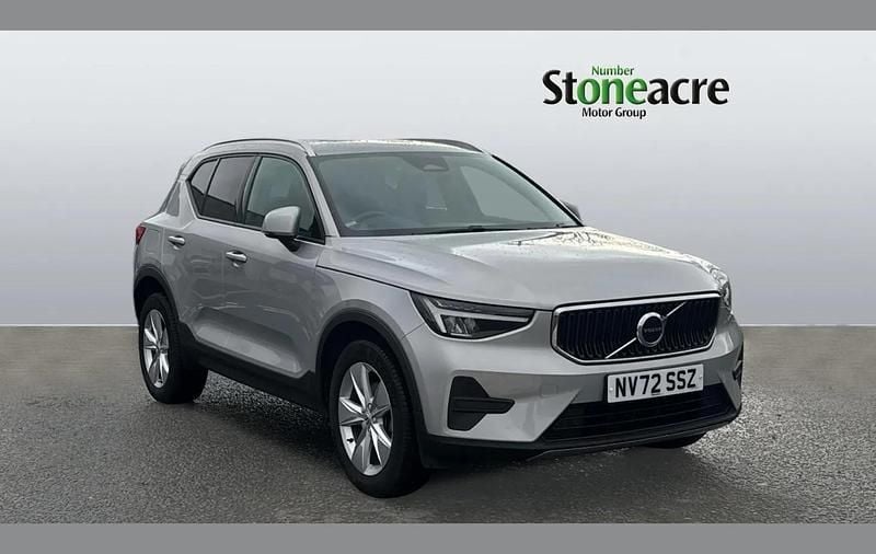 Silver Used 2023 Volvo XC40 Core SUV | £22,250 (Good price) - Image 1/4