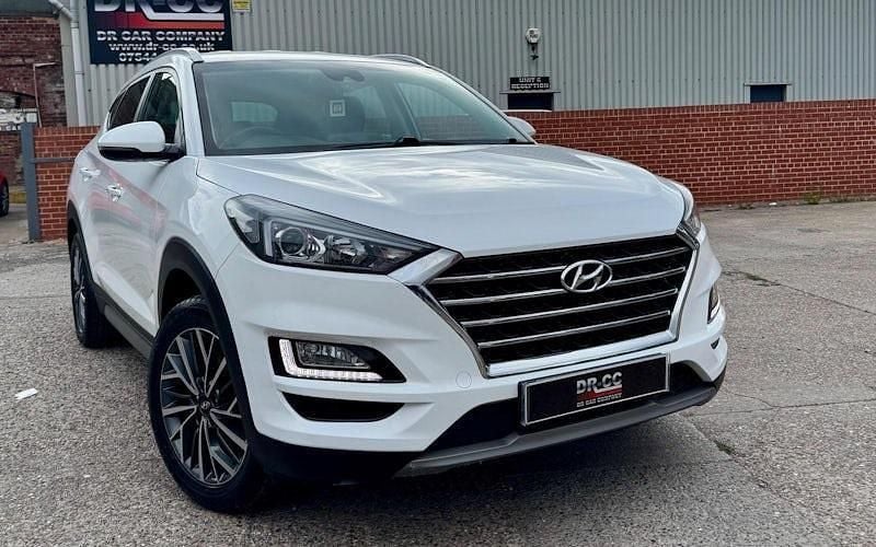 White Used 2019 Hyundai Tucson Premium SUV | £11,150 (A bit pricey) - Image 1/4