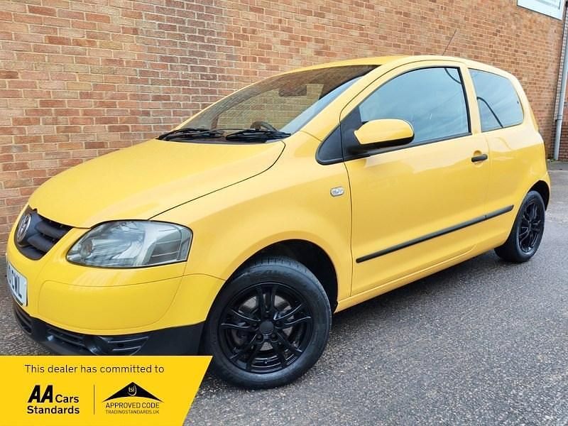 Yellow Used 2010 VW Fox Hatchback | £2,484 (Fair price) - Image 1/3