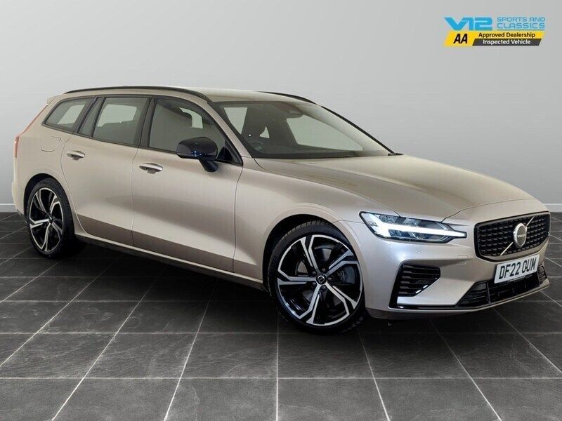 Gold Used 2022 Volvo V60 Plus Estate | £23,995 (Good price) - Image 1/2