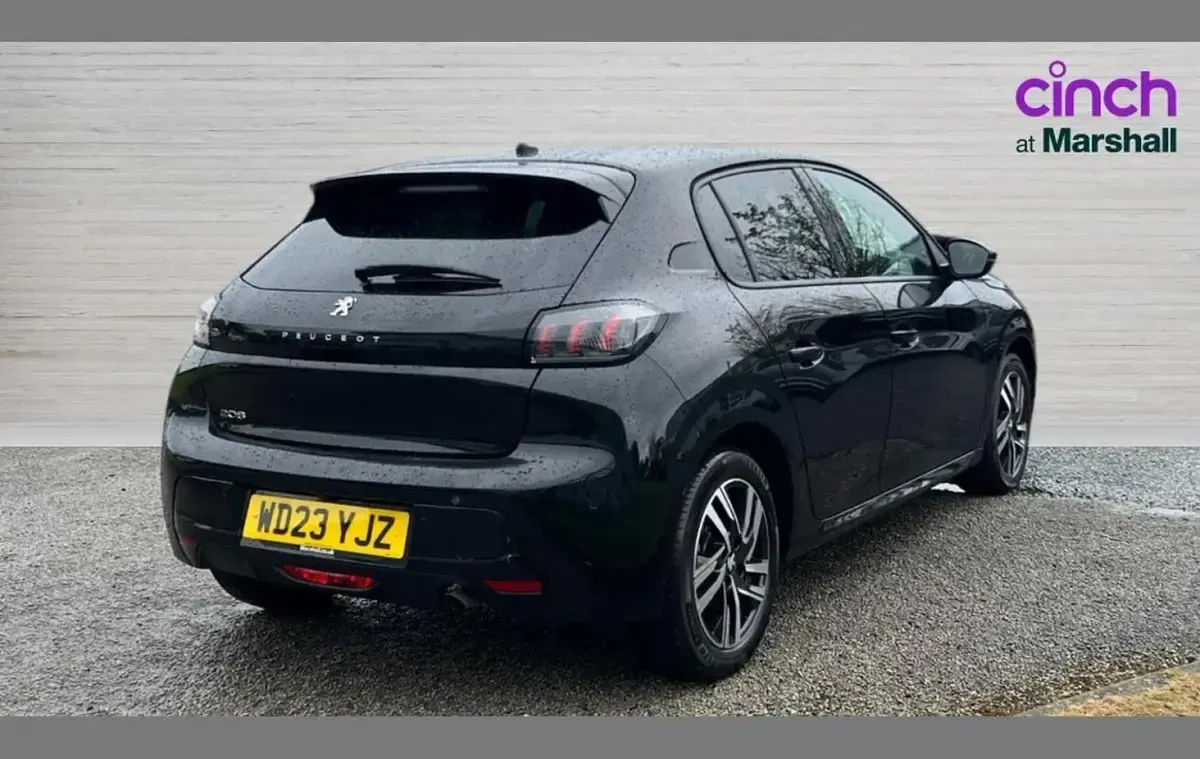 Used Peugeot 208 Allure+ 101 HP (74 kW) 2023 Black Hatchback