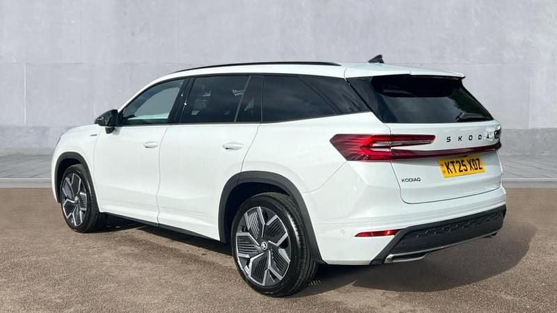 Used Skoda Kodiaq SportLine 150 HP (110 kW) 2025 Moon white metallic SUV