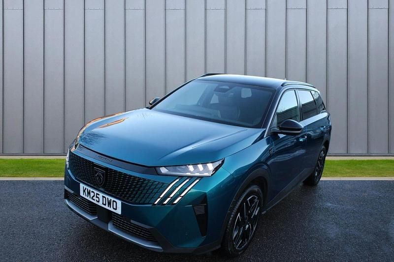 Used Peugeot 5008 GT 134 HP (98 kW) 2025 Blue MPV