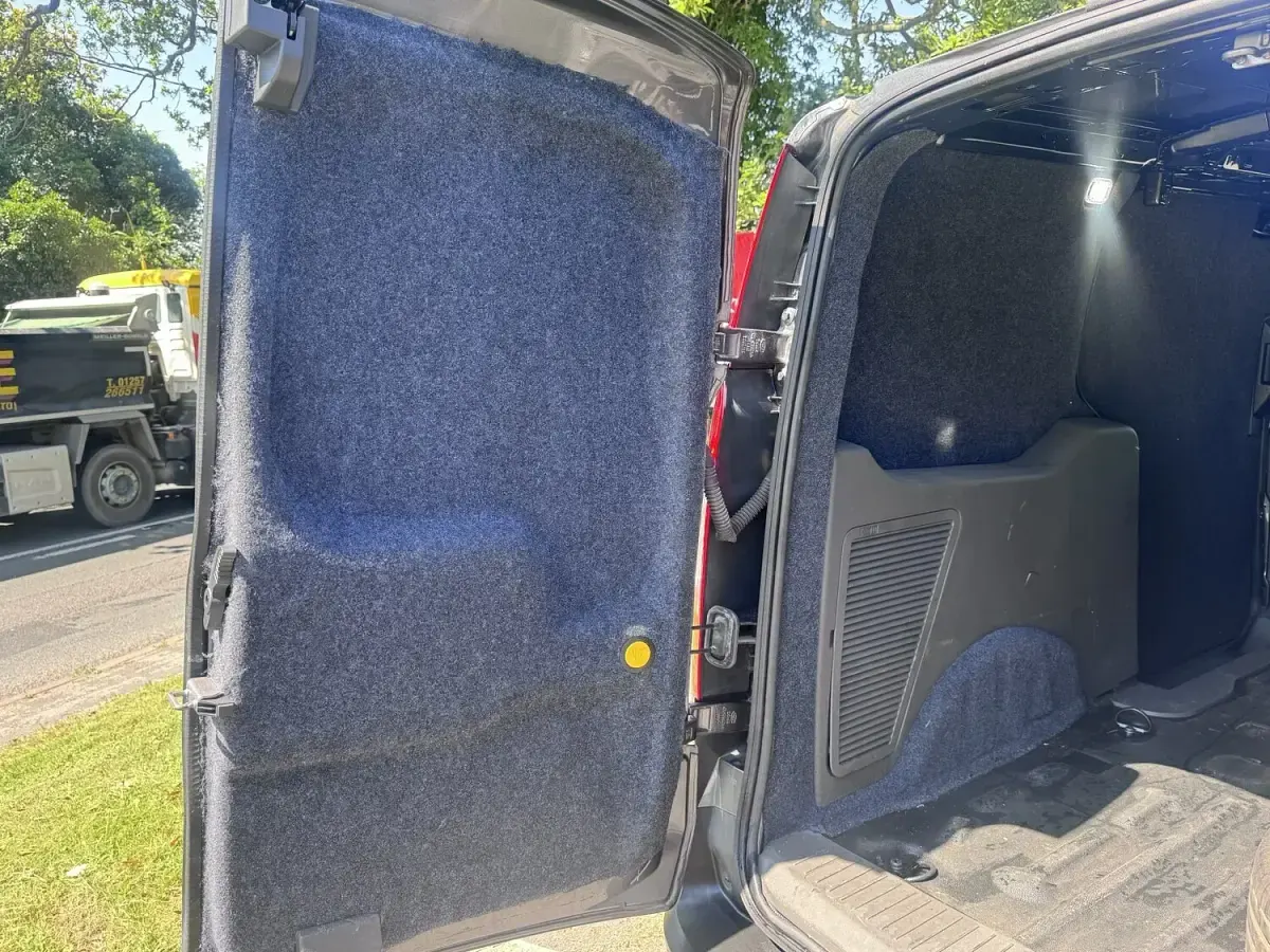 Used Ford Transit Connect Limited 100 HP (73 kW) 2022 Grey MPV
