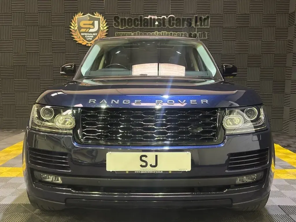 Used Land Rover Range Rover Vogue 258 HP (189 kW) 2017 Blue SUV
