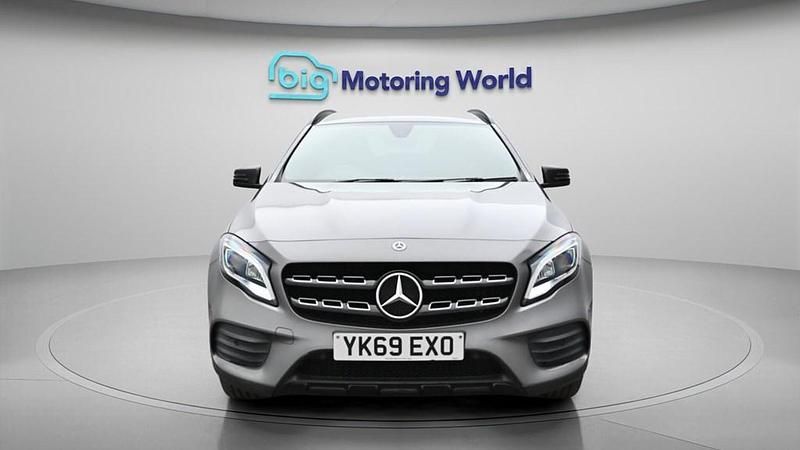 Used Mercedes GLA180 AMG line 122 HP (89 kW) 2019 Grey SUV