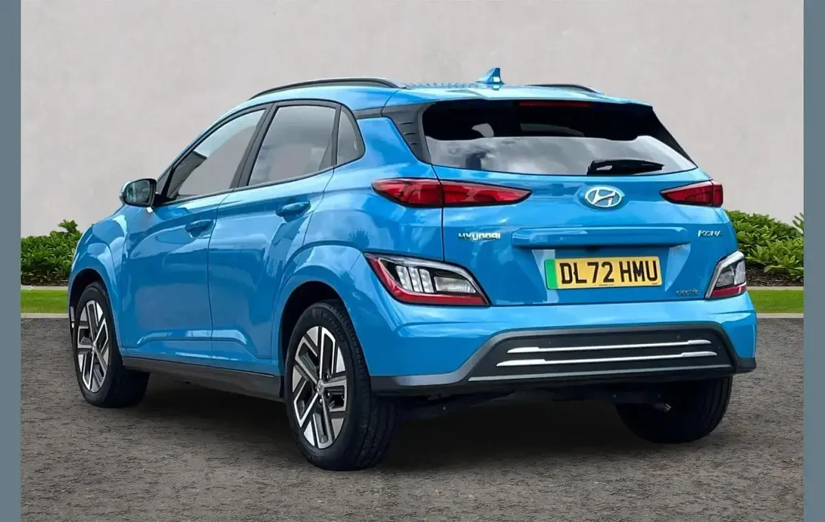 Used Hyundai Kona Premium 100 kW (136 HP) 2023 Blue SUV