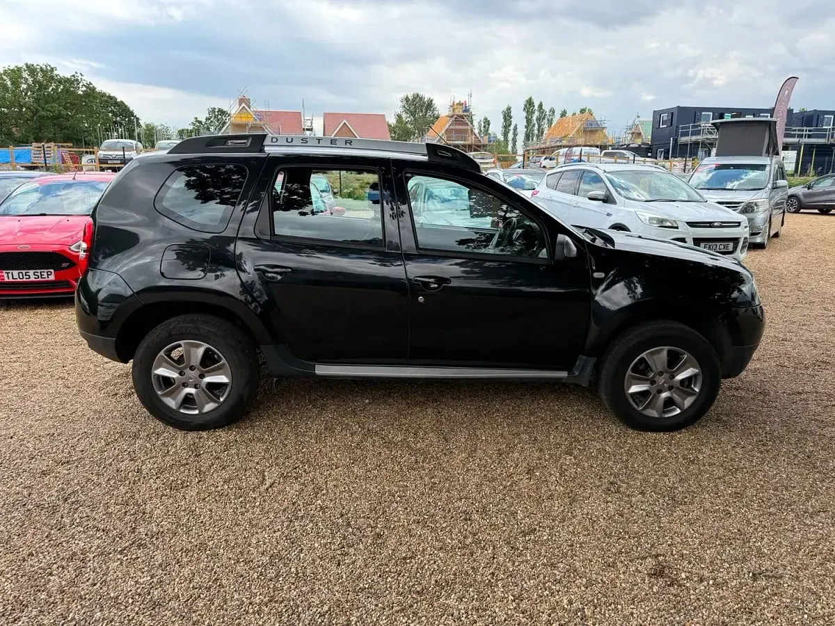 Used Dacia Duster Lauréate 2016 Black SUV