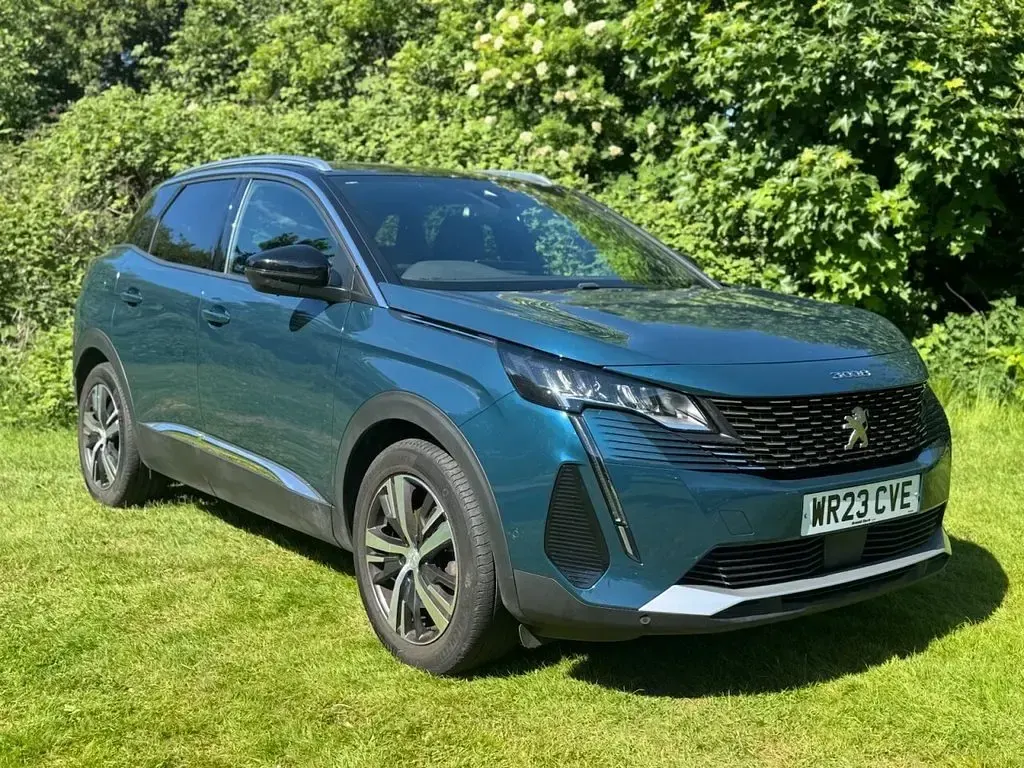 Used Peugeot 3008 Allure+ 131 HP (96 kW) 2023 SUV