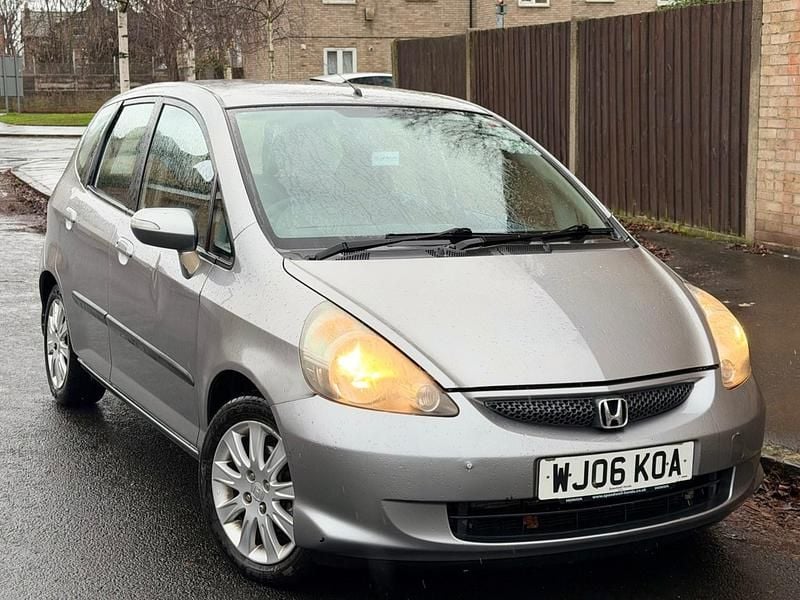 Used Honda Jazz SE 2006 Silver Hatchback