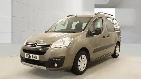 Used Citroën Berlingo XTR 100 HP (73 kW) 2016 Brown MPV