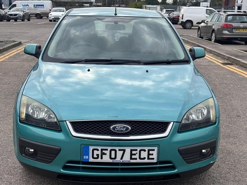 Used Ford Focus Zetec 100 HP (73 kW) 2007 Green Hatchback