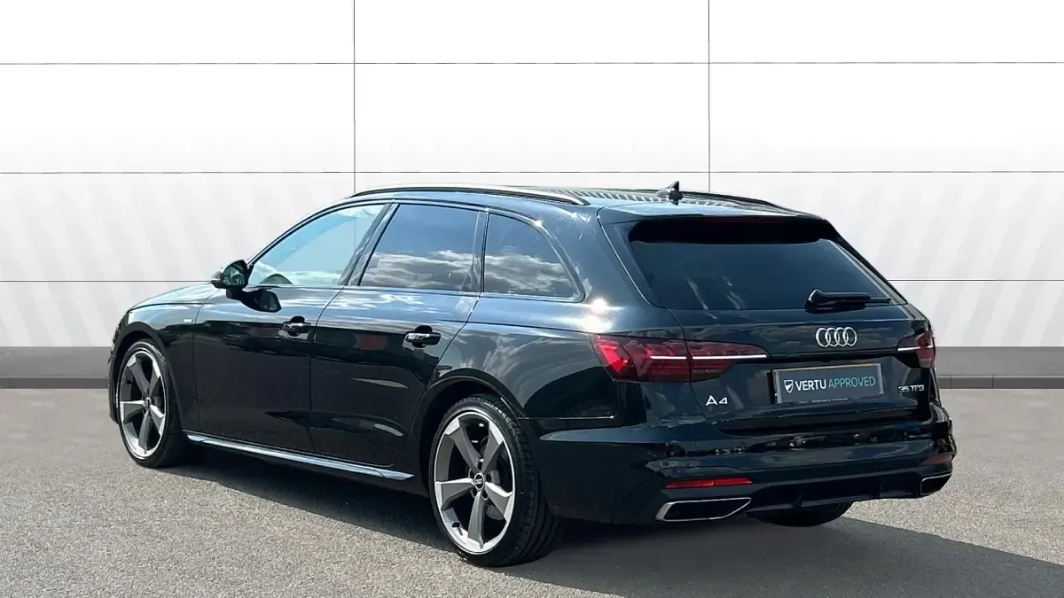 Used Audi A4 Advanced 150 HP (110 kW) 2021 Black Estate