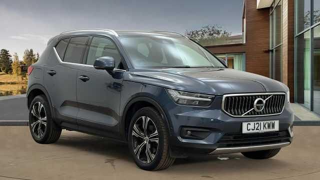 Used 2021 Volvo XC40 Inscription SUV | £28,000 (A bit pricey) - Image 1/4
