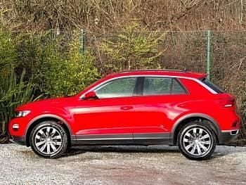 Used VW T-Roc SE 115 HP (84 kW) 2019 Red SUV