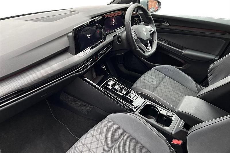 Used VW Golf VIII R-line 150 HP (110 kW) 2024 Moonstone grey Hatchback