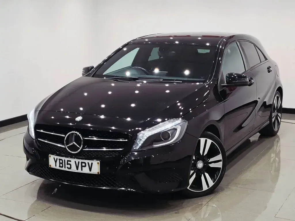 Used Mercedes A180 109 HP (80 kW) 2015 Black Hatchback