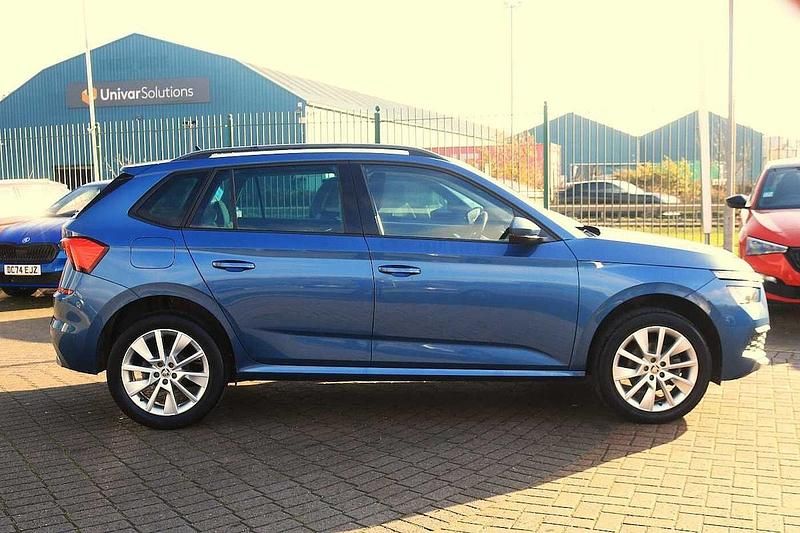 Used Skoda Kamiq SE 95 HP (69 kW) 2020 Blue SUV