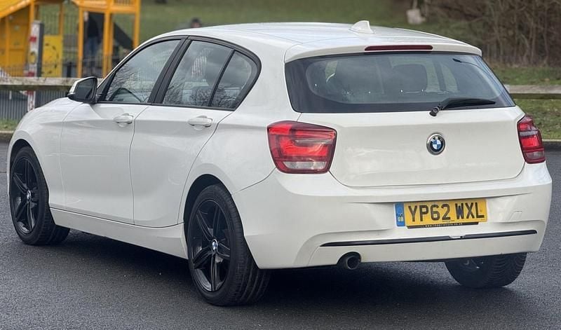 Used BMW 116 Sport Line 2012 White Hatchback