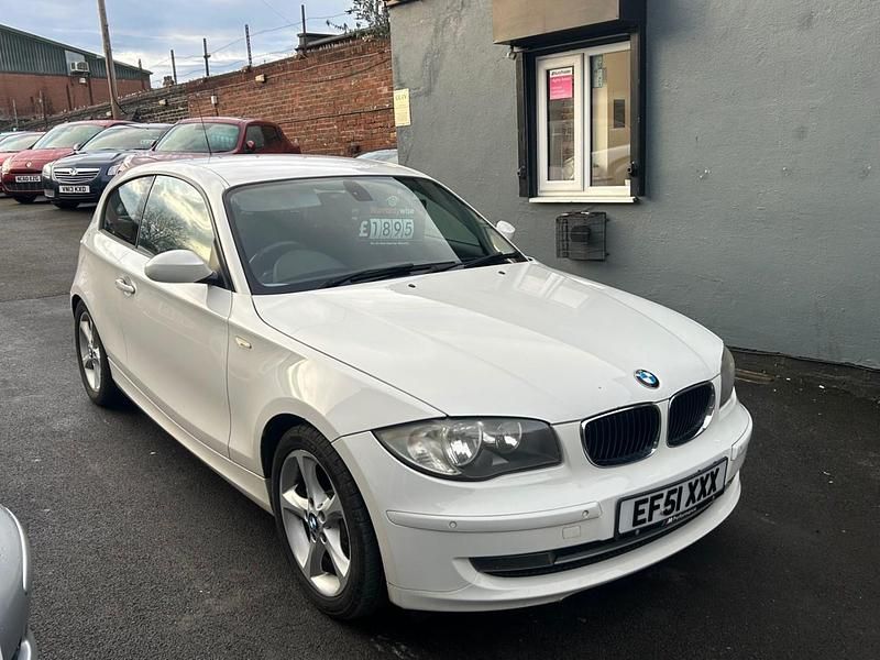 Used BMW 116 Sport Line 2009 White Hatchback