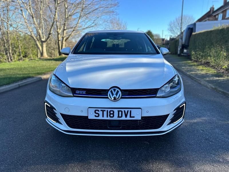Used VW Golf VII Advance 204 HP (150 kW) 2018 White Hatchback