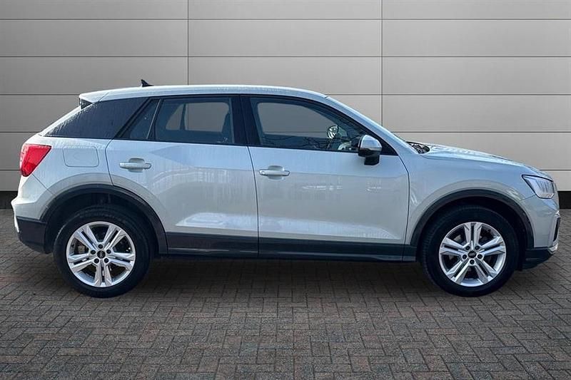 Used Audi Q2 Sport 150 HP (110 kW) 2023 Silver SUV