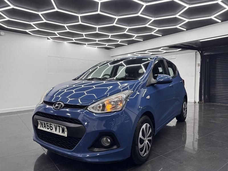Used Hyundai i10 SE 67 HP (49 kW) 2016 Blue Hatchback