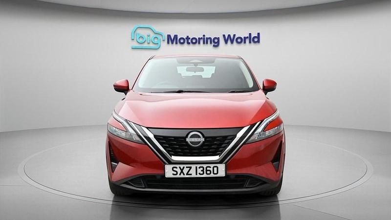 Used Nissan Qashqai Acenta Premium 190 HP (139 kW) 2023 Red SUV