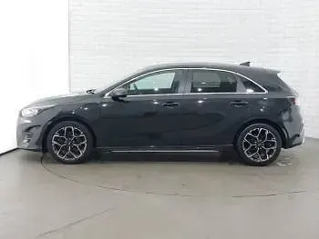 Käytetty Kia Ceed GT-Line 138 HP (101 kW) 2024 Musta Viistoperä