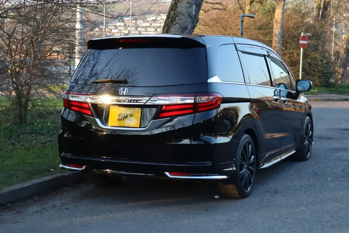 Używany Honda Odyssey 2015 Czarny Minivan